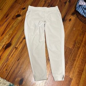 Athleta Brooklyn cream ankle pant